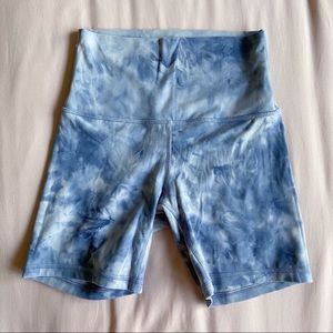 LULULEMON ALIGN SHORTS